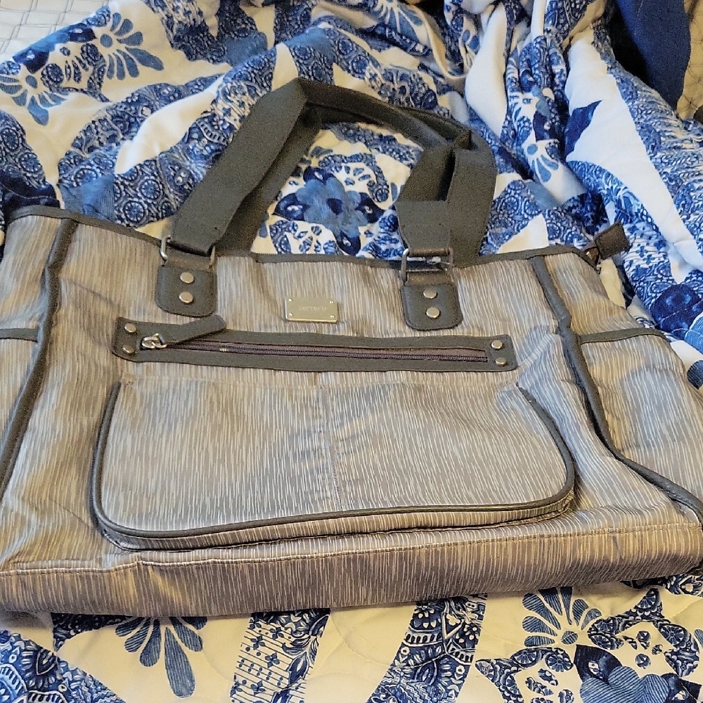Carter's Diaper Bag. Used But So Much Potetial. Let's Negotiate